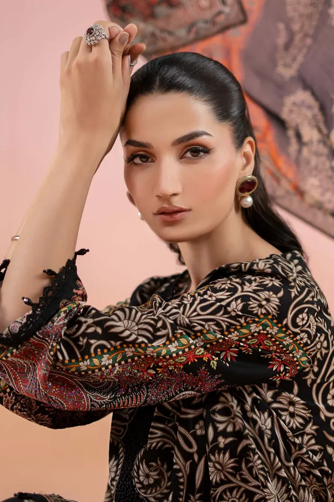 Black & Beige Paisley Printed Lawn Suit (5).webp