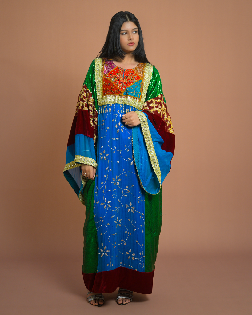 Luxury Multicolor Chiffon & Velvet Women’s Thobe with Naqda Embroidery (XS)