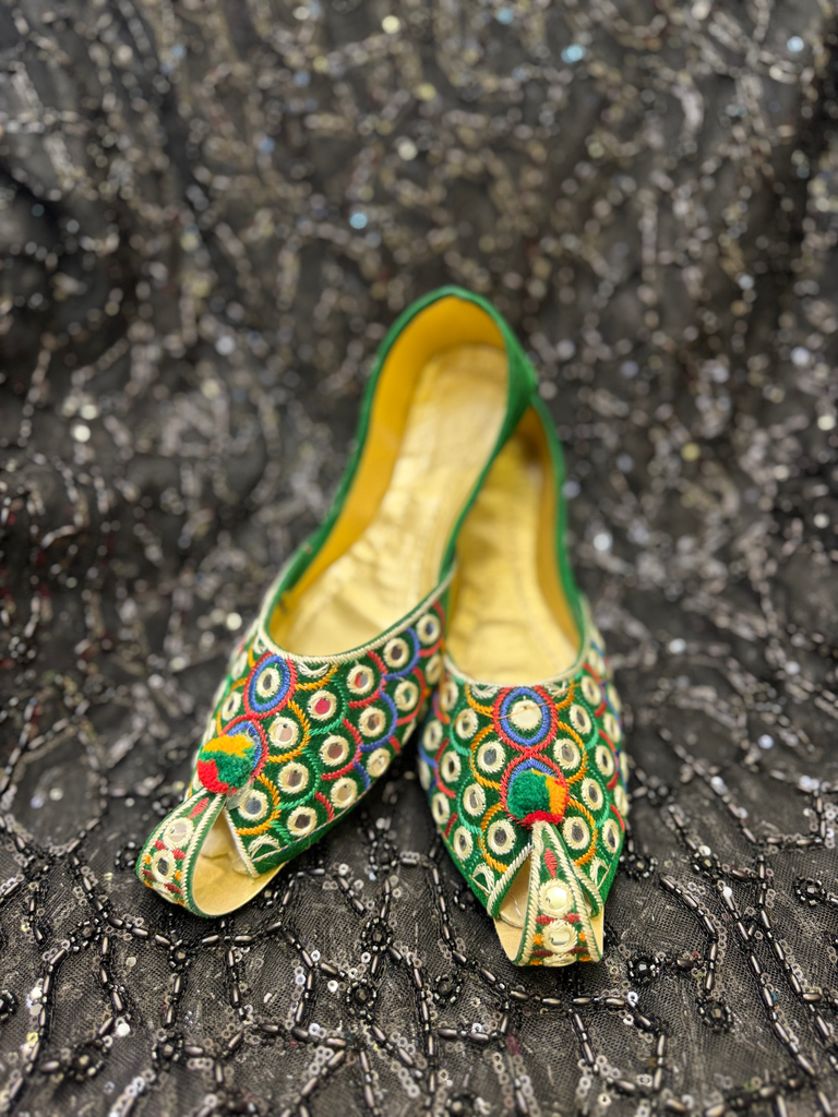 Handcrafted Mirror Embroidered Khussa – Traditional Festive Slip-On Flats